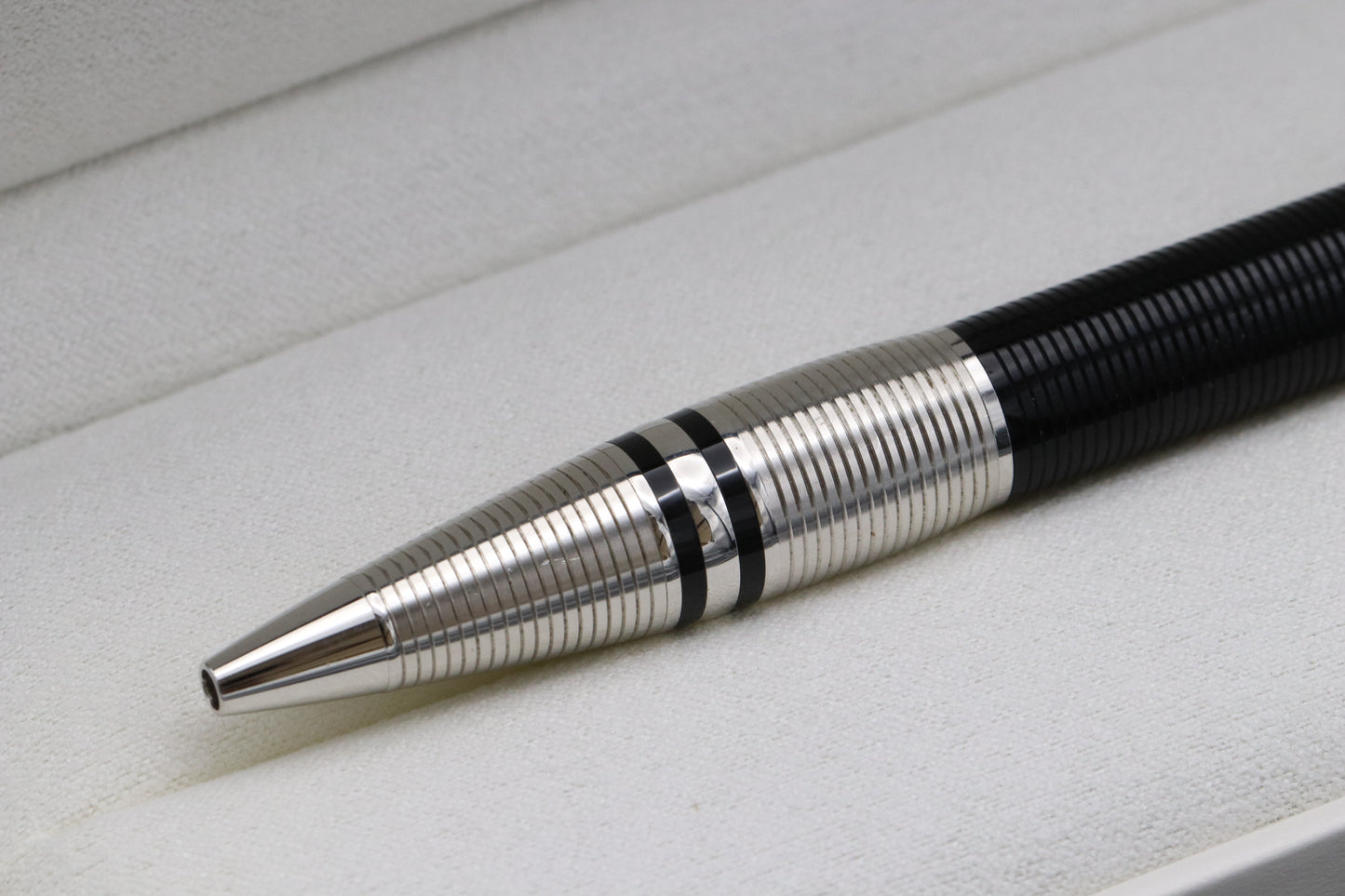 Montblanc Starwalker Doue Guilloche Ballpoint Pen