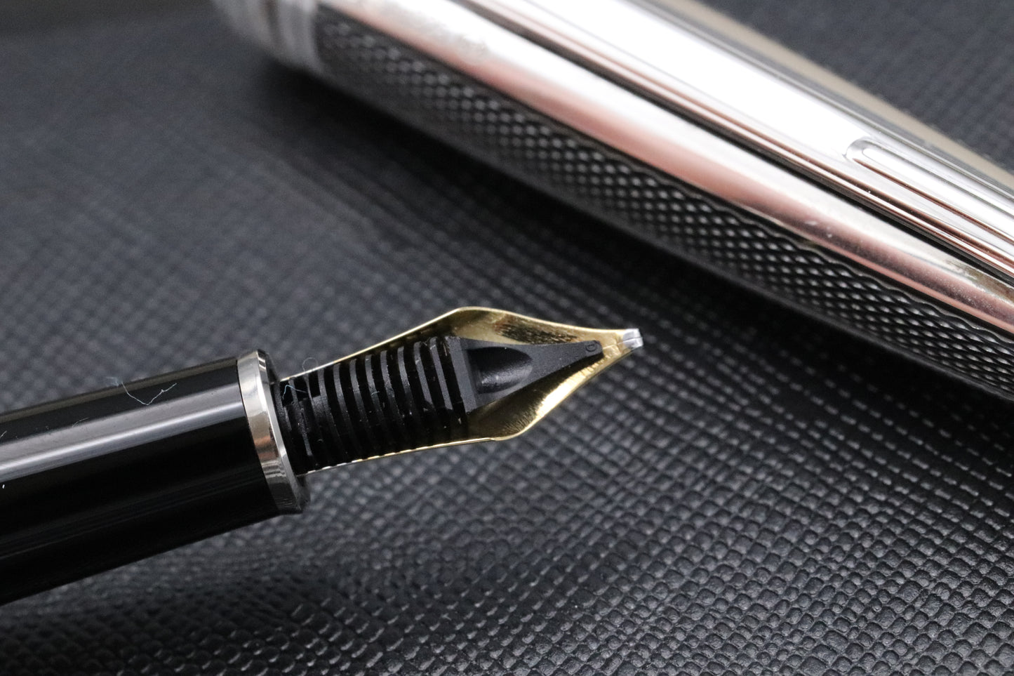 Montblanc Meisterstuck 165 Classique Silver Fibre Guilloche Fountain Pen - UNUSED