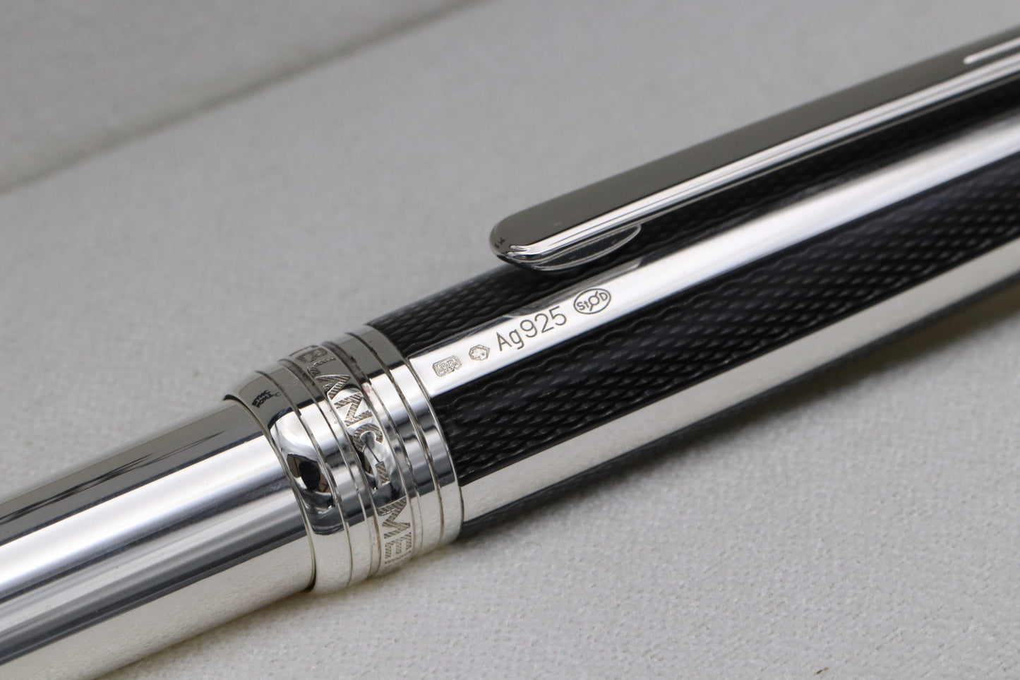 Montblanc Meisterstuck 165 Classique Silver Fibre Guilloche Fountain Pen - UNUSED