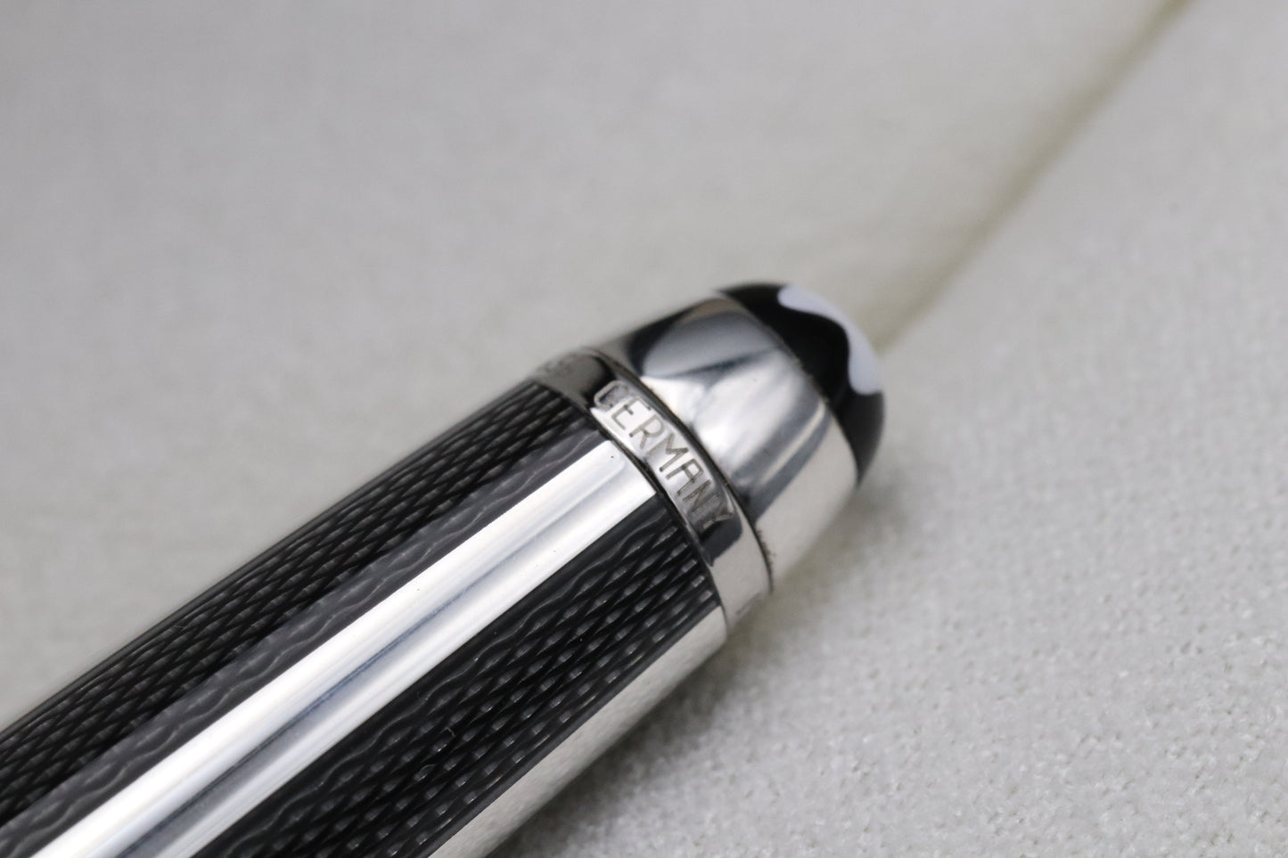 Montblanc Meisterstuck 165 Classique Silver Fibre Guilloche Fountain Pen - UNUSED