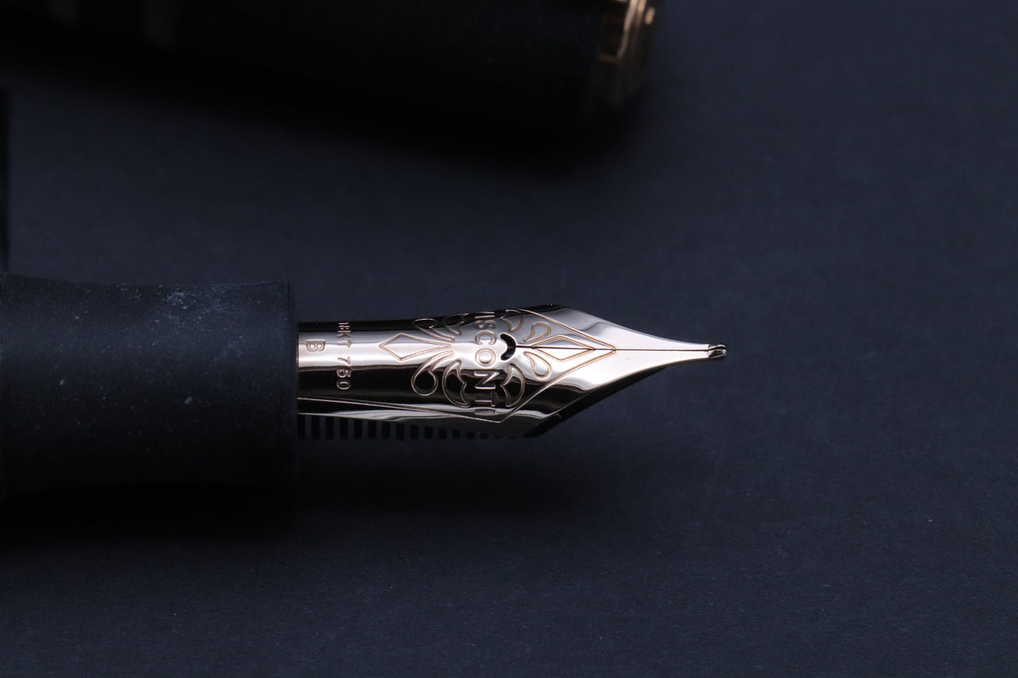 Visconti Homo Sapiens Bronze Age Crystal Dream Fountain Pen - UNUSED - Broad