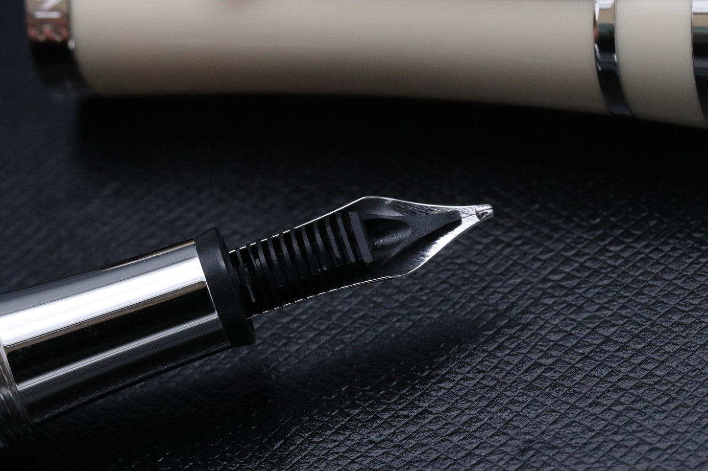 Montblanc Muses Greta Garbo Special Edition Fountain Pen