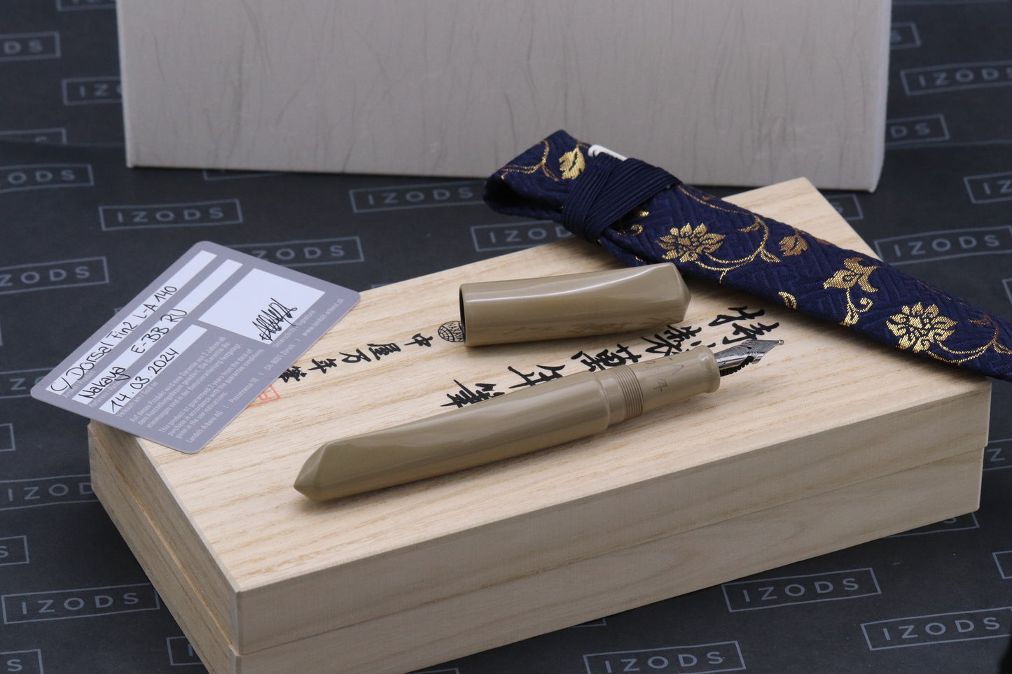 Nakaya Dorsal Fin 2 Gray Roiro LE14 Landolt-Arbenz Fountain Pen - Elastic BB Nib