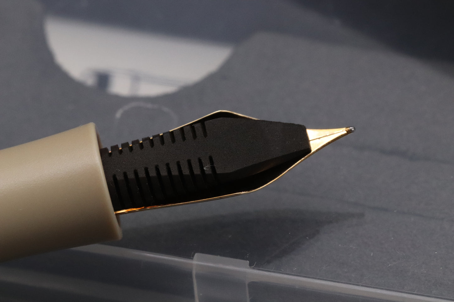 Schon DSGN Ultem Peek a Boo Fountain Pen - 14k EF Nib