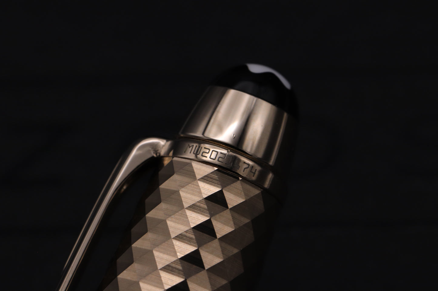 Montblanc Meisterstuck Classique Geometric Dimension Doue Fountain Pen