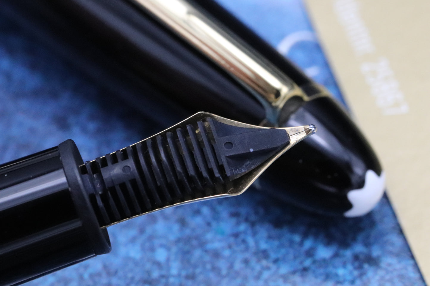 Montblanc Meisterstuck LeGrand Gold Line Fountain Pen - 1991-92