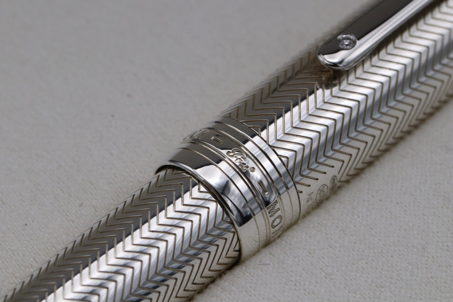 Montblanc Meisterstuck 146 LeGrand Silver Barley Diamond Fountain Pen - UNUSED
