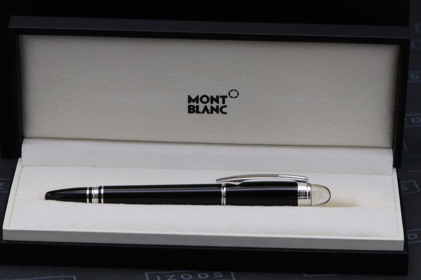 Montblanc Starwalker Platinum Resin Fountain Pen