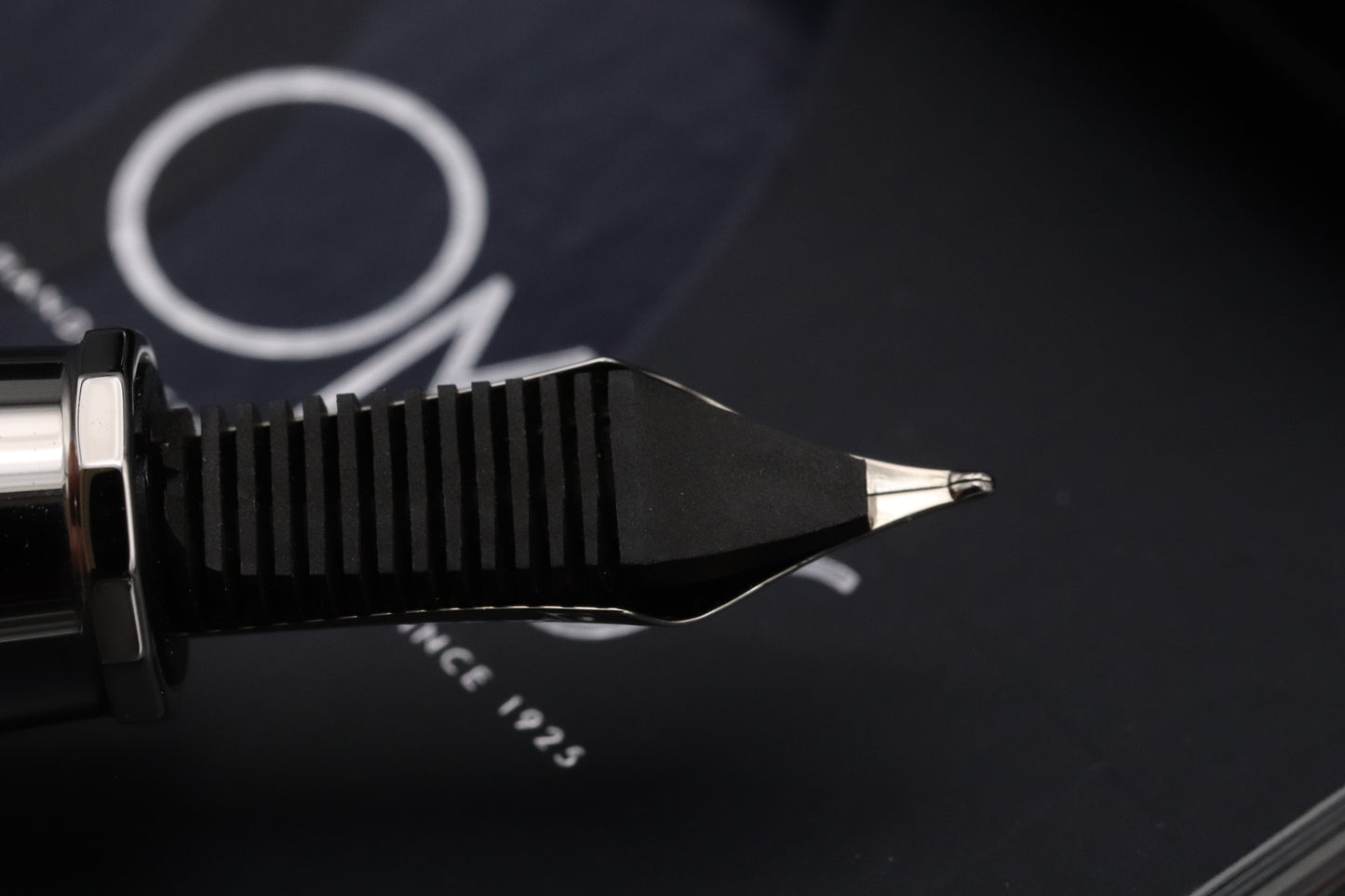 Omas New Style Paragon Black HT Fountain Pen - UNUSED