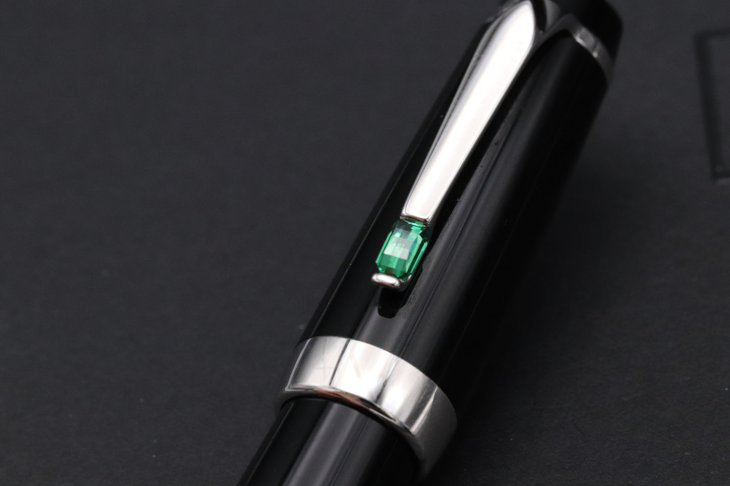 Montblanc Boheme Vert Rollerball / Fineliner Pen