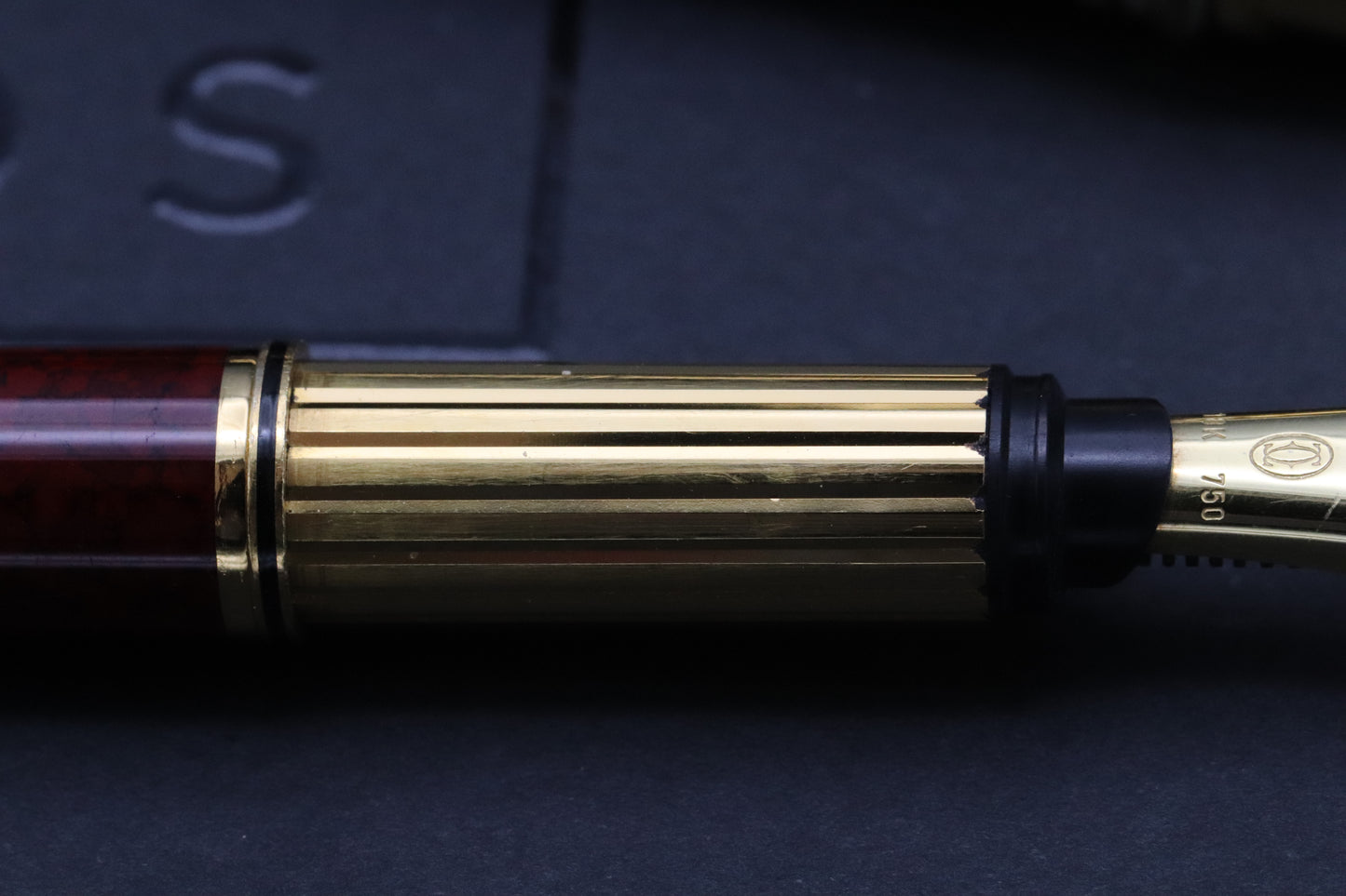 Cartier Must de Cartier Red Black Marble Lacquer Fountain Pen