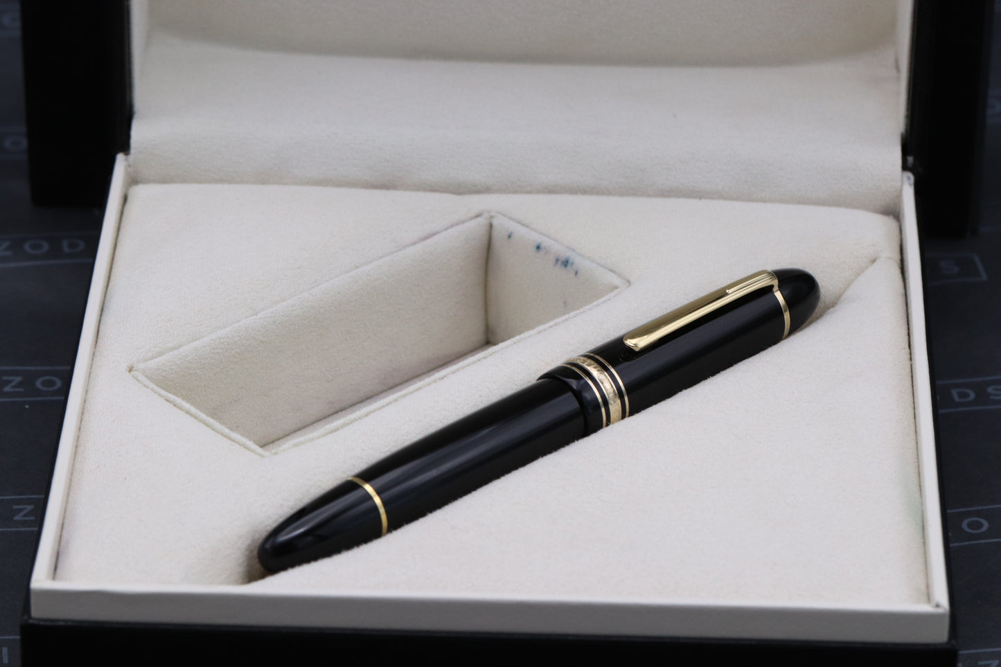 Montblanc Meisterstuck 149 Gold Coated Fountain Pen - EF Nib