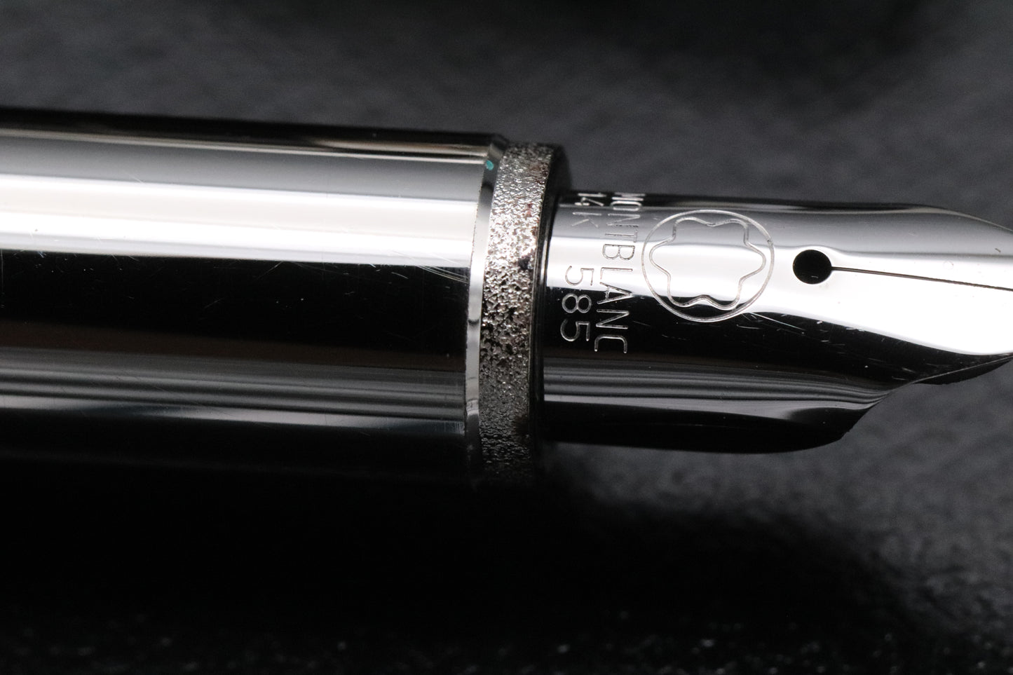 Montblanc Starwalker Rubber Platinum Fountain Pen