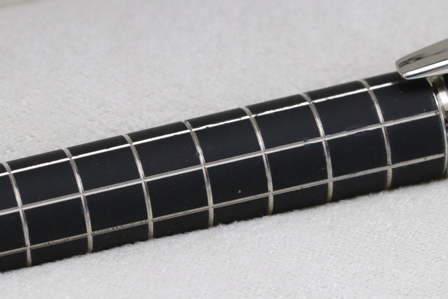 Montblanc Starwalker Rubber Platinum Fountain Pen