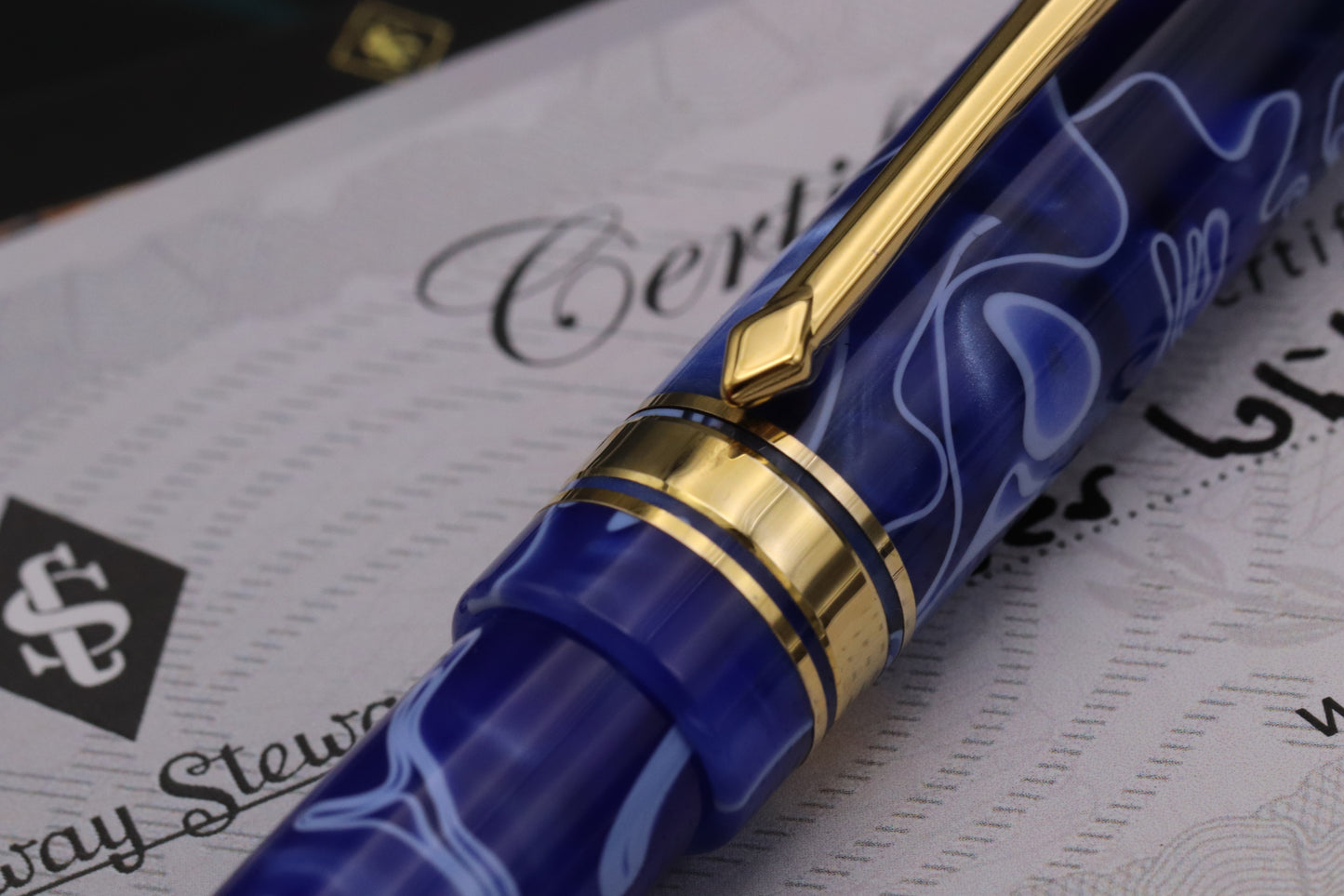 Conway Stewart Belliver White Whirl Fountain Pen - IB Nib