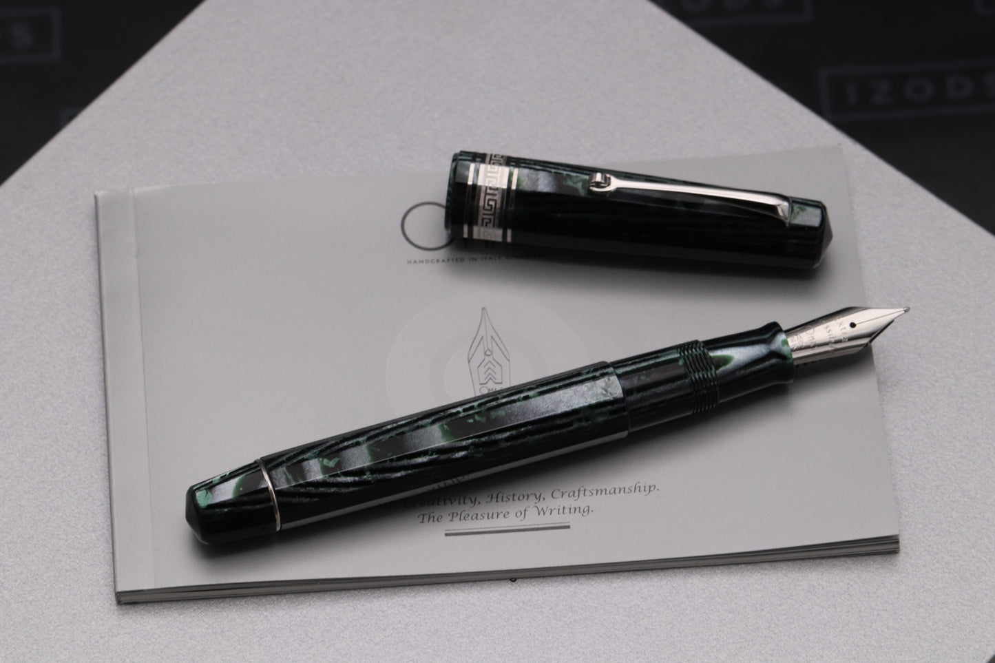 Omas Paragon Arco Verde Celluloid HT Trim Fountain Pen - Extra Flessible Nib