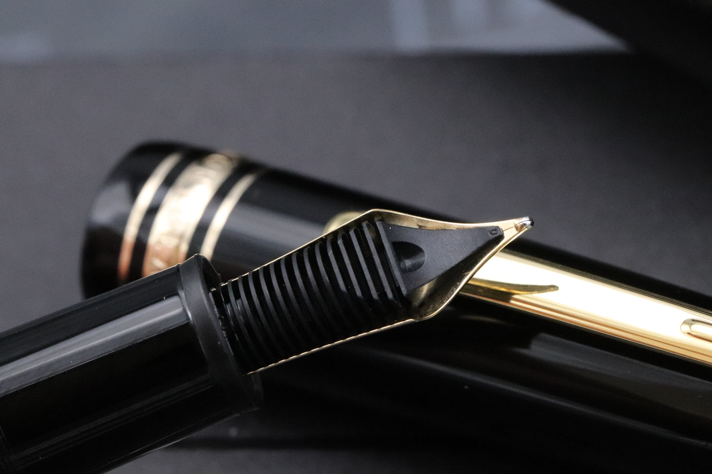 Montblanc Meisterstuck 147 Traveller Gold Coated Fountain Pen with Pouch