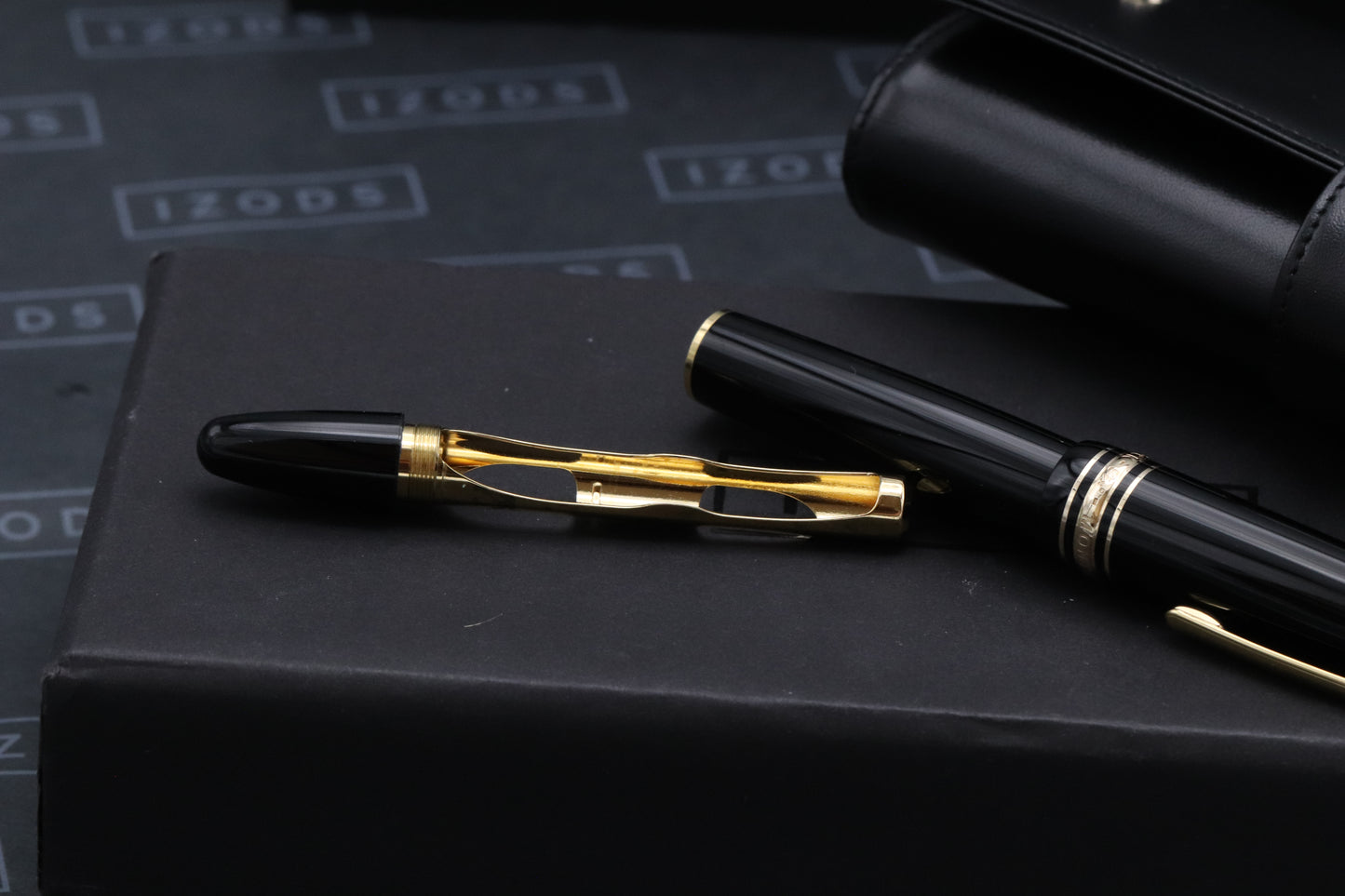 Montblanc Meisterstuck 147 Traveller Gold Coated Fountain Pen with Pouch