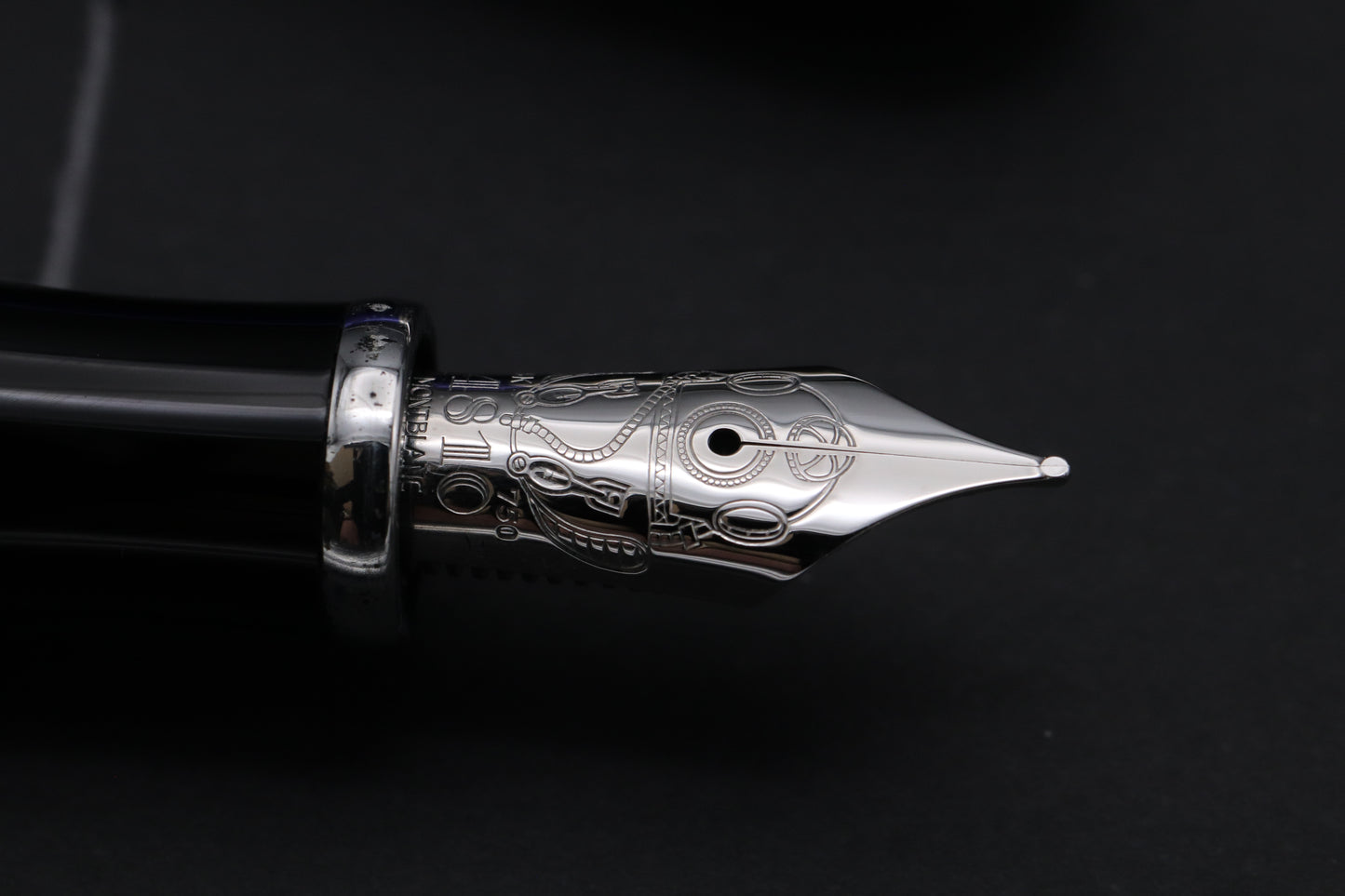 Montblanc Writers Edition Jules Verne Fountain Pen