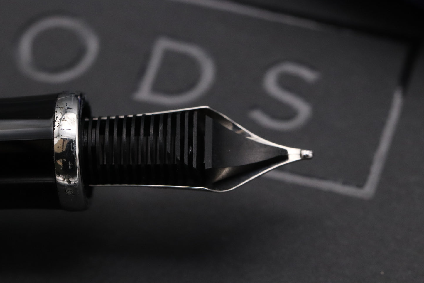 Montblanc Writers Edition Jules Verne Fountain Pen