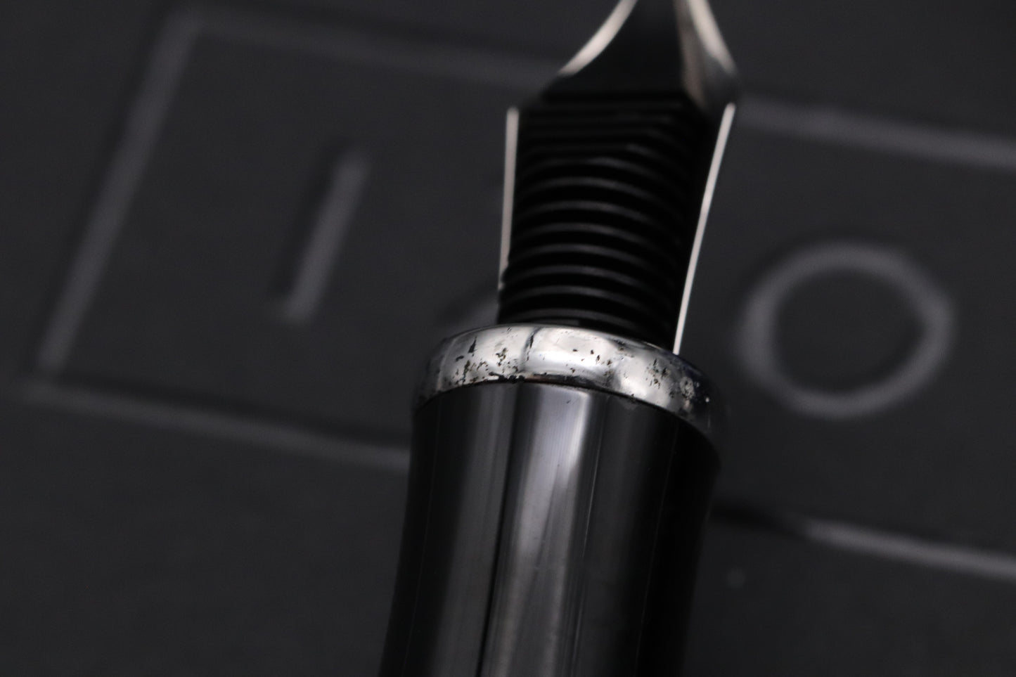 Montblanc Writers Edition Jules Verne Fountain Pen