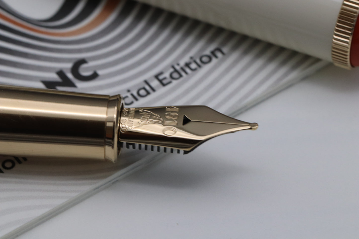 Montblanc Heritage Rouge et Noir Baby Ivory-Resin Fountain Pen