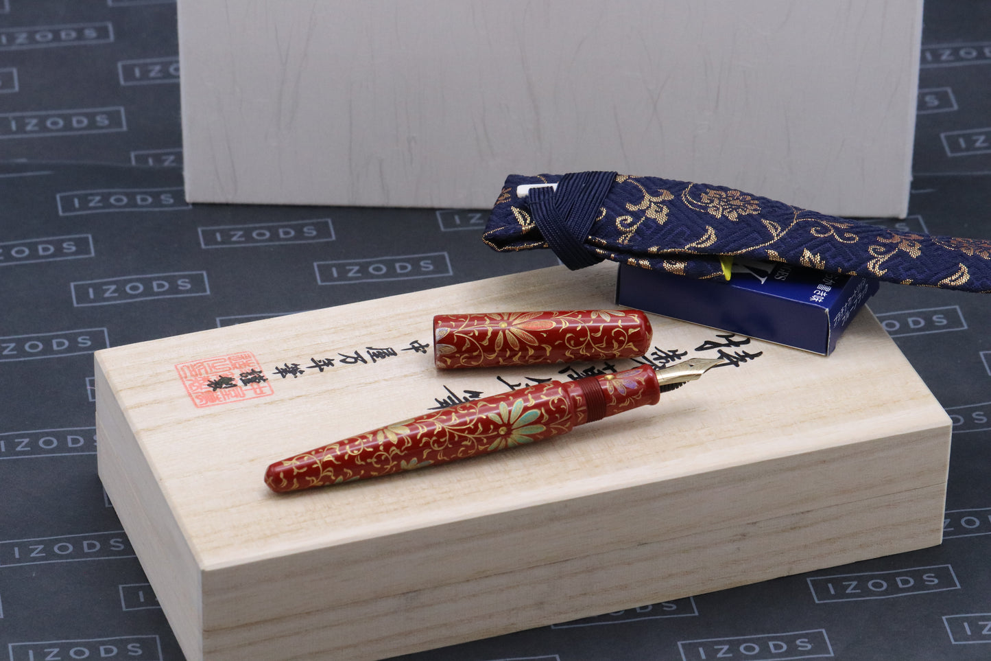 Nakaya Nakai-ai Cigar Chinkin Palmet Shu Colourful Lines Fountain Pen - Nakata Nib