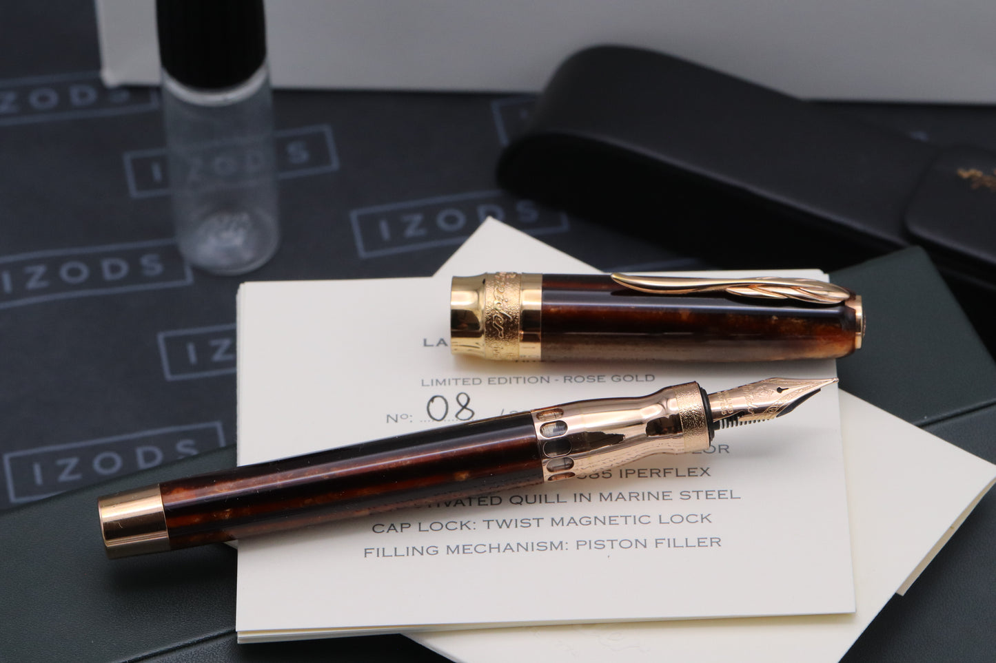 Pineider La Grande Bellezza Arco Oak LE28 Rose Gold Fountain Pen