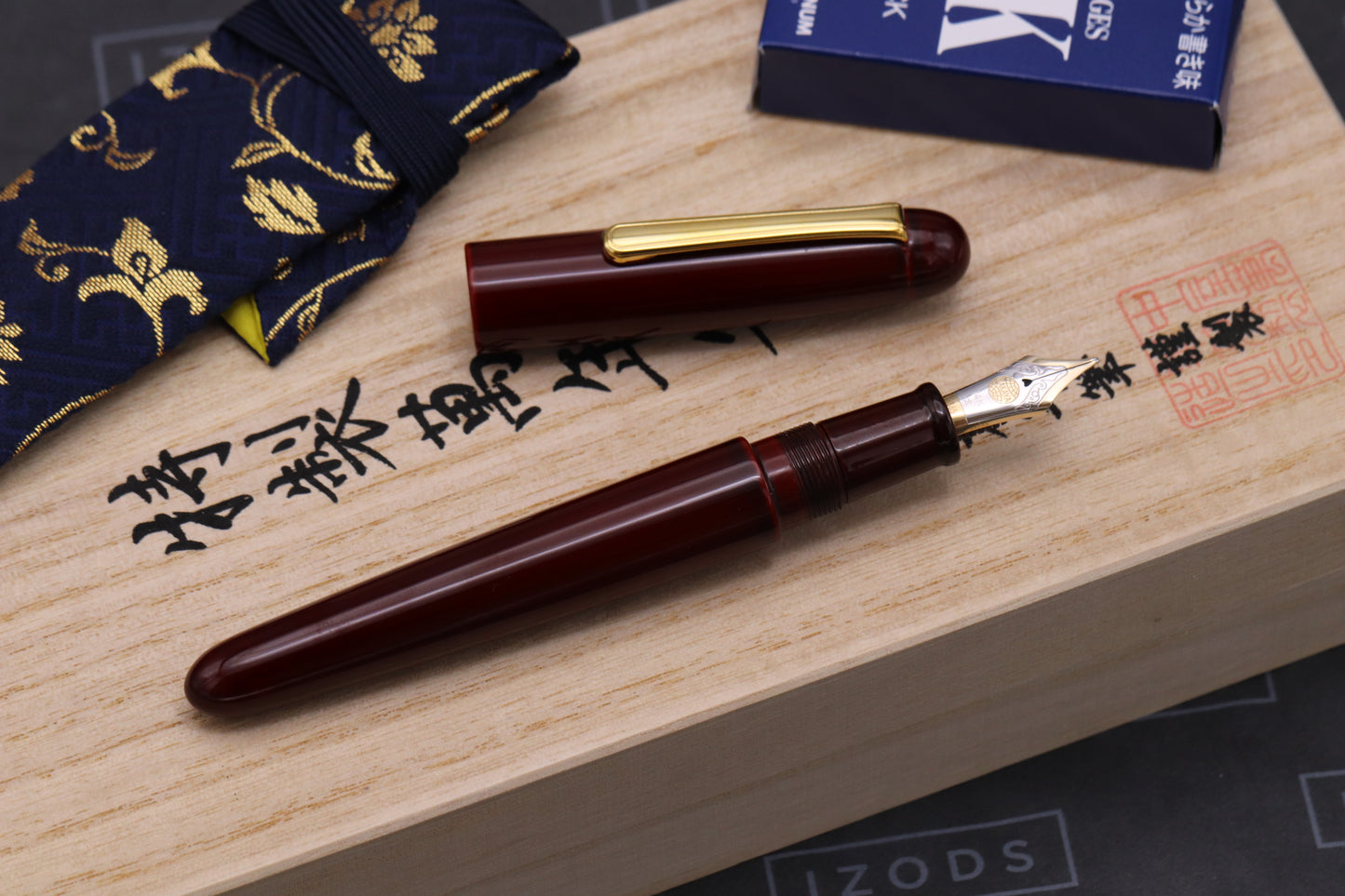 Nakaya Portable Writer Aka-Tamenuri Fountain Pen - Broad Bi-Tone Nib