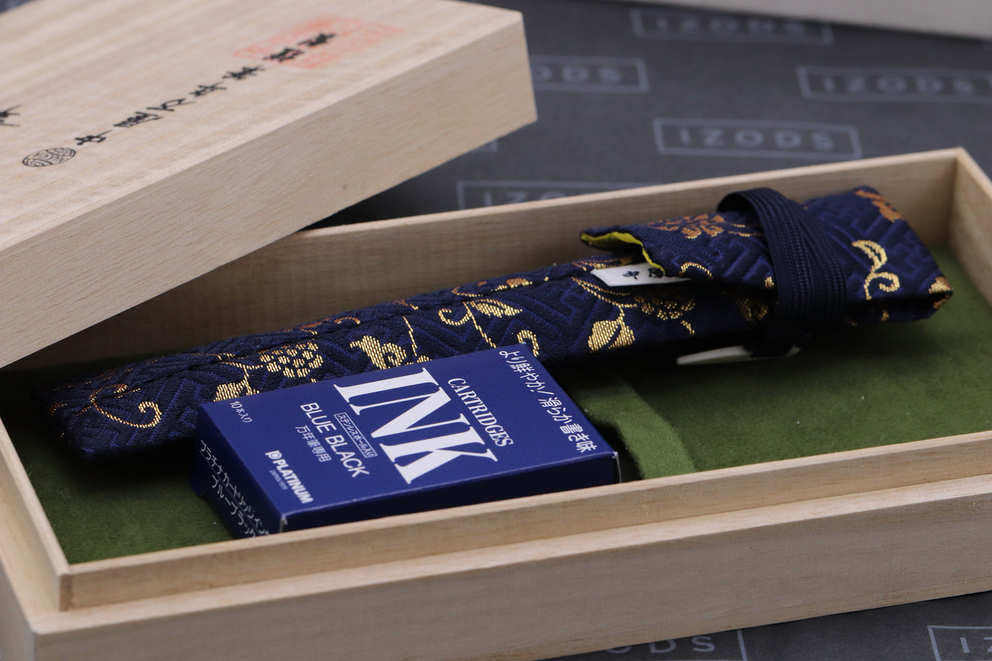 Nakaya Portable Writer Aka-Tamenuri Fountain Pen - Broad Bi-Tone Nib