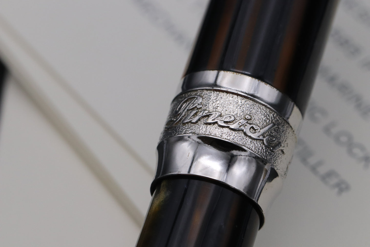 Pineider La Grande Bellezza Arco Blue Bee LE888 Fountain Pen