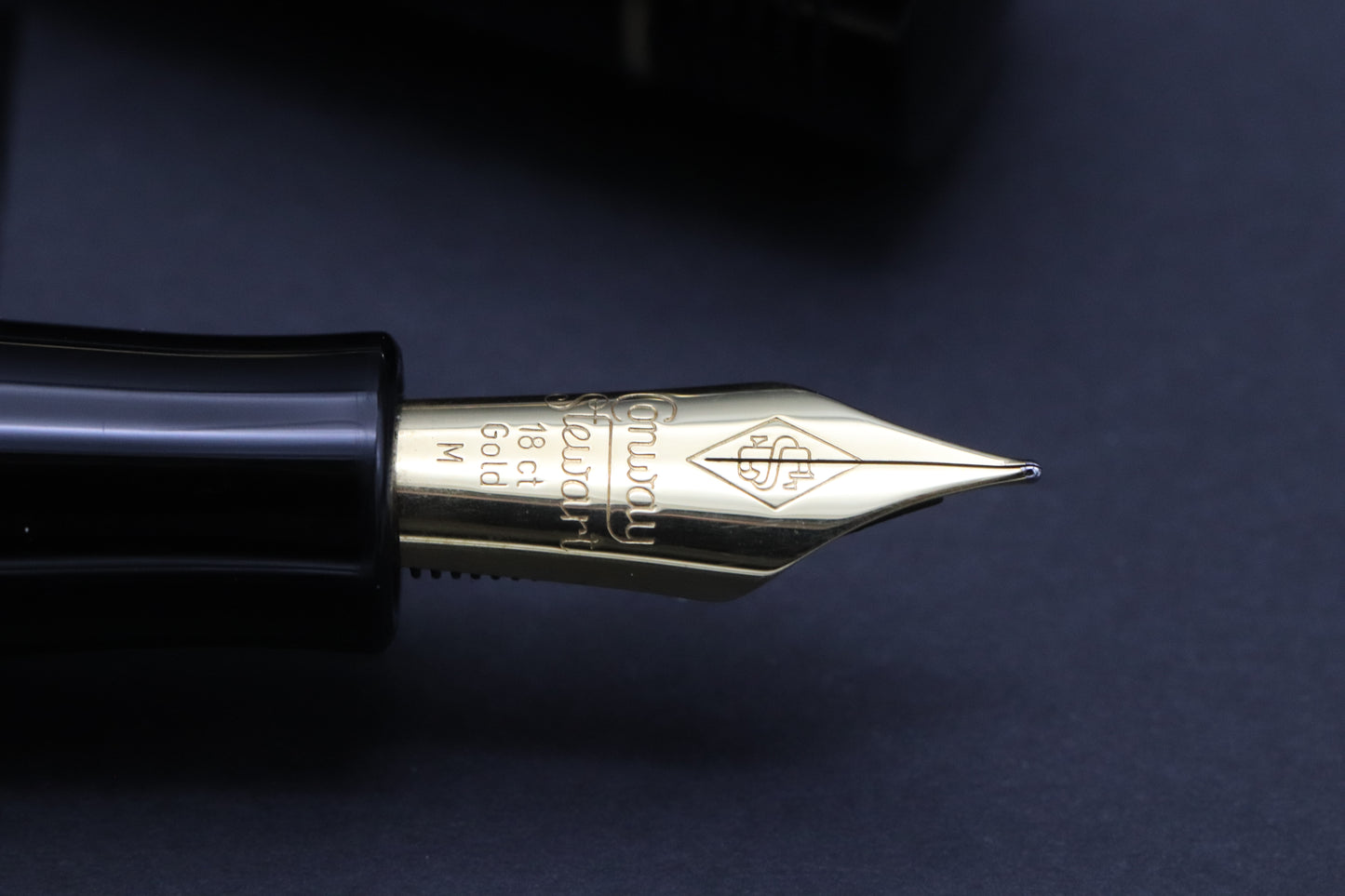 Conway Stewart Churchill Black Fountain Pen