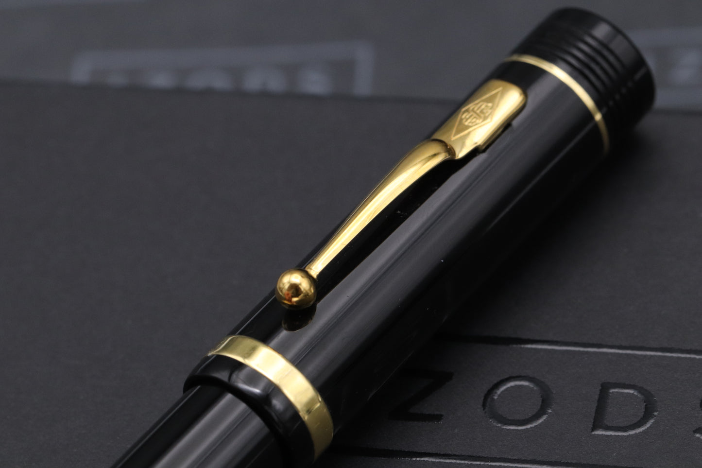 Conway Stewart Churchill Black Fountain Pen