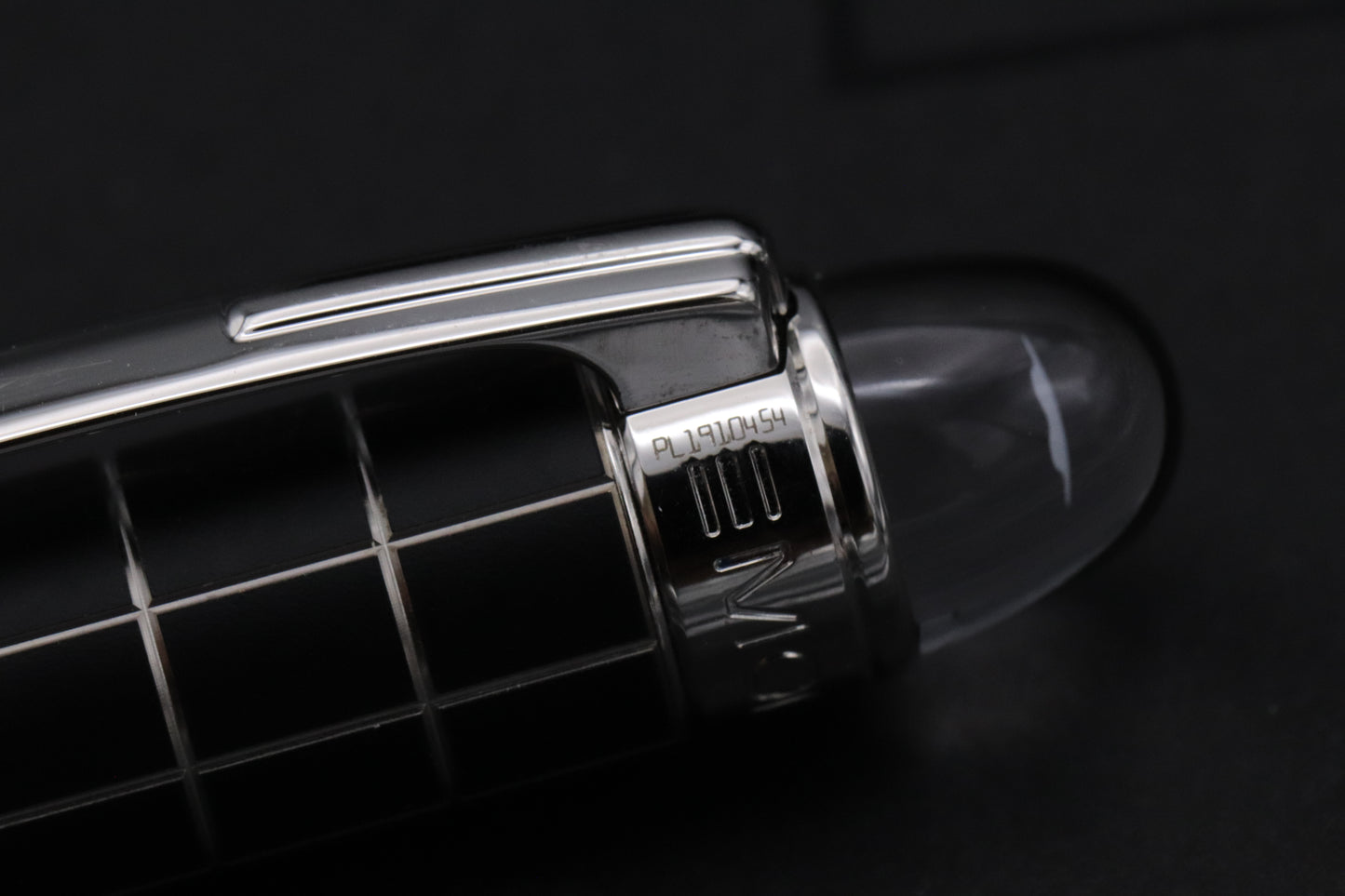 Montblanc Starwalker Rubber Platinum Ballpoint Pen