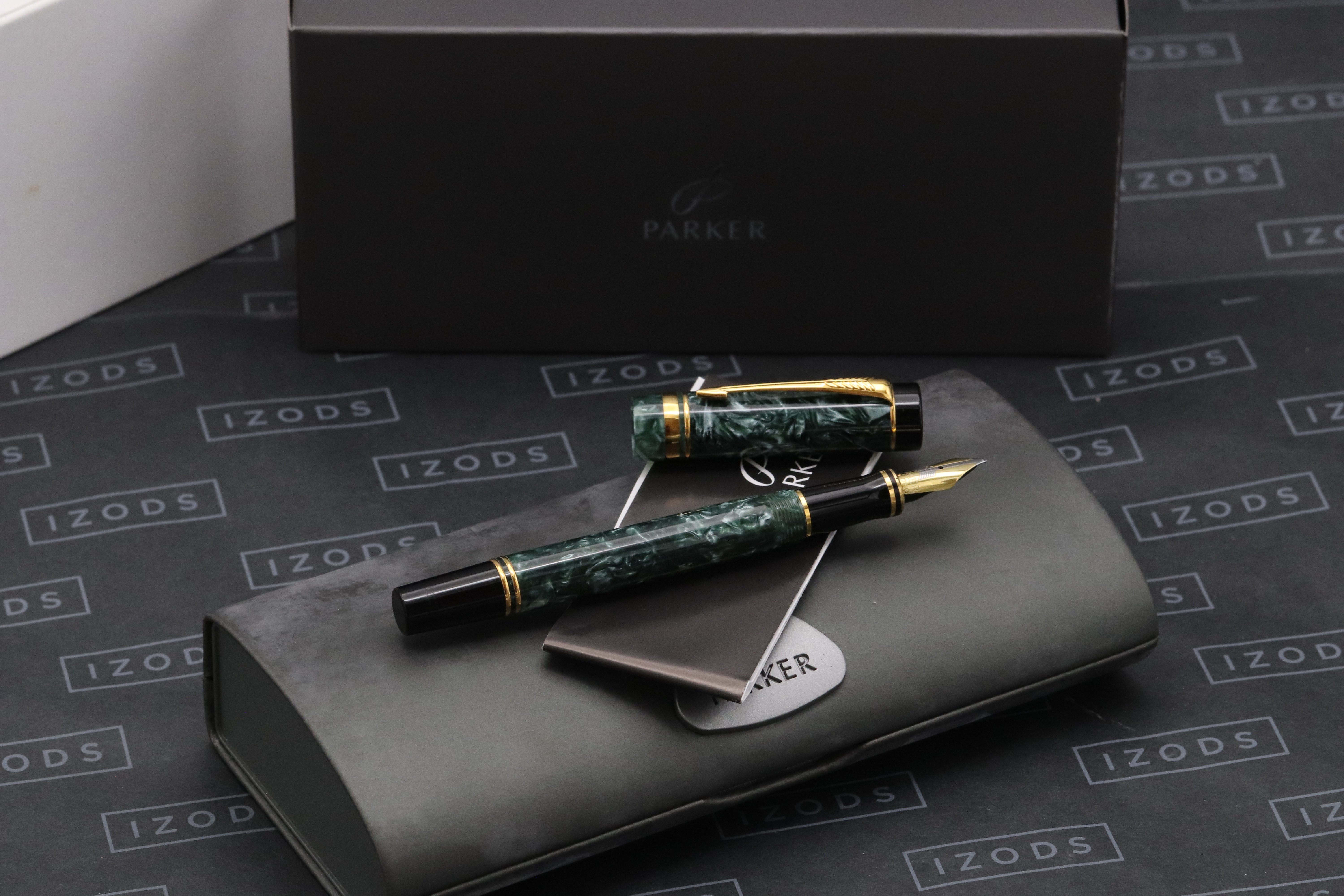 Parker Duofold International MKI Green Marble Fountain Pen