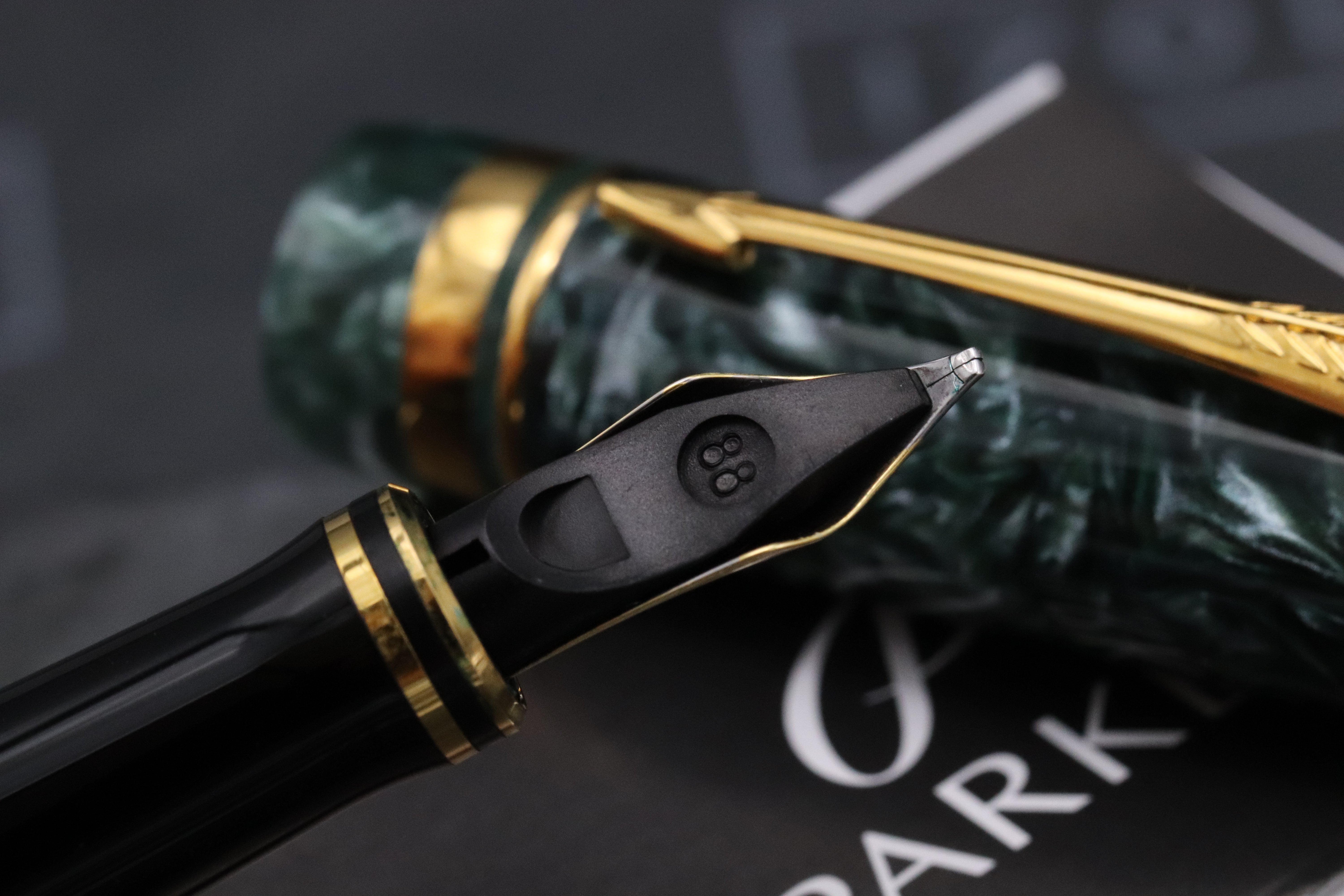 Parker Duofold International MKI Green Marble Fountain Pen