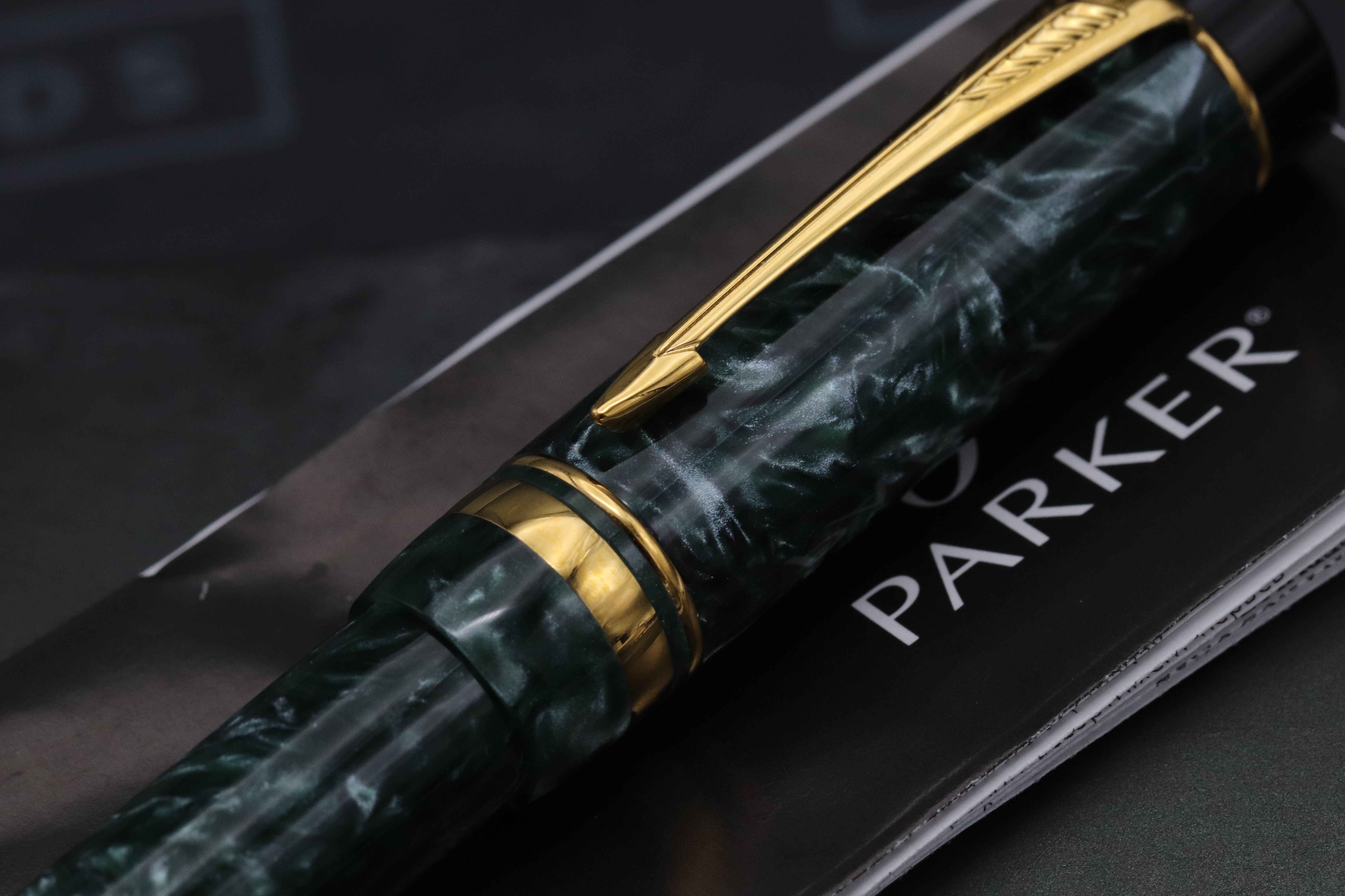 Parker Duofold International MKI Green Marble Fountain Pen