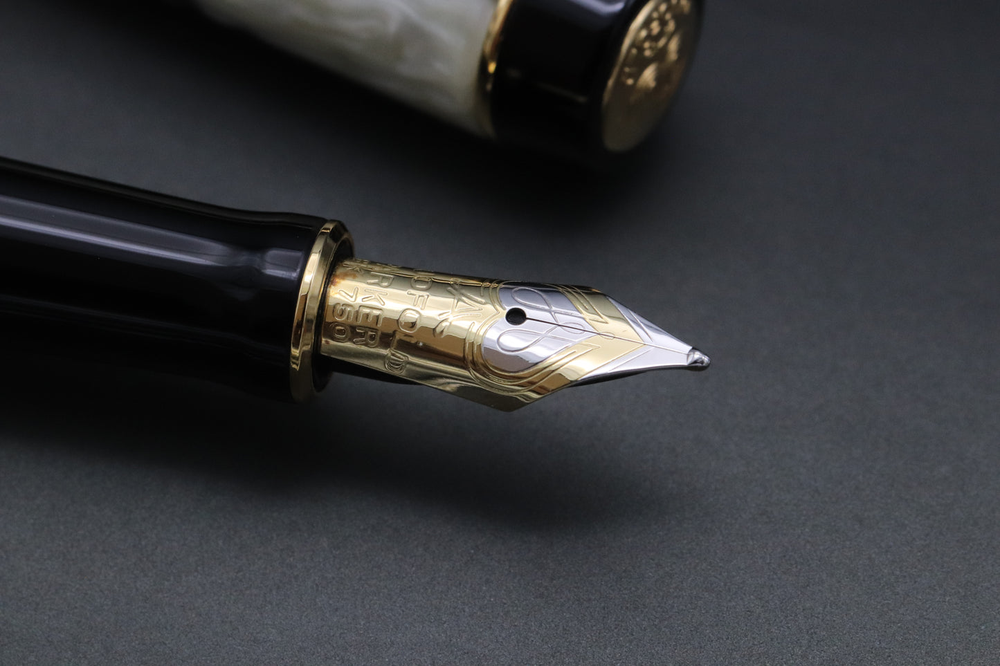 Parker Duofold International MK2 Black and Pearl Fountain Pen