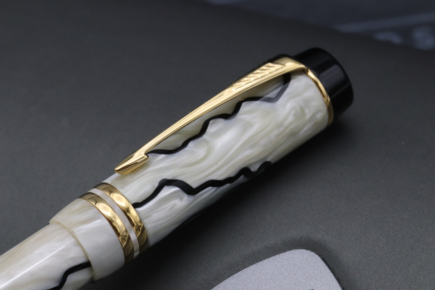 Parker Duofold International MK2 Black and Pearl Fountain Pen