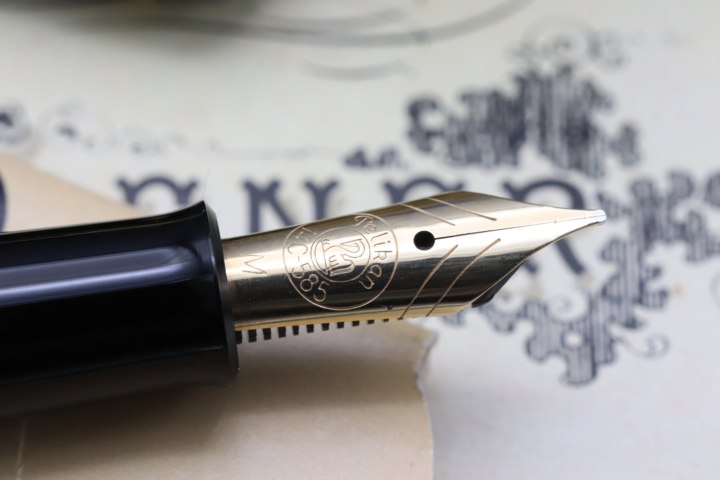 Pelikan Souveran M200 Fountain Pen - 14c Medium Nib - 1985-97