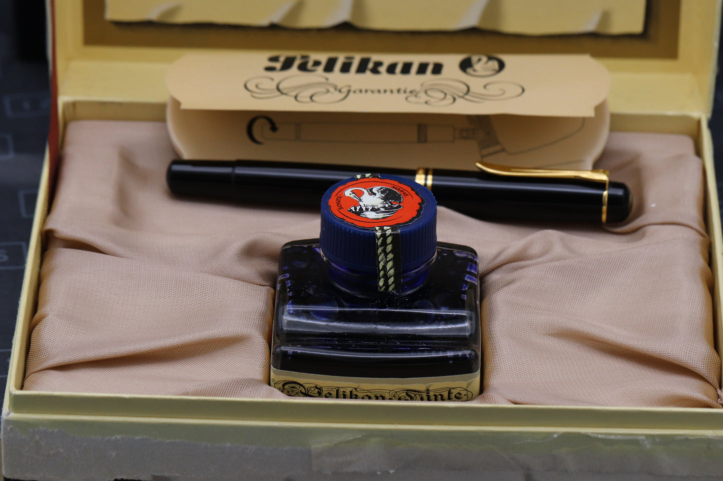 Pelikan Souveran M200 Fountain Pen - 14c Medium Nib - 1985-97