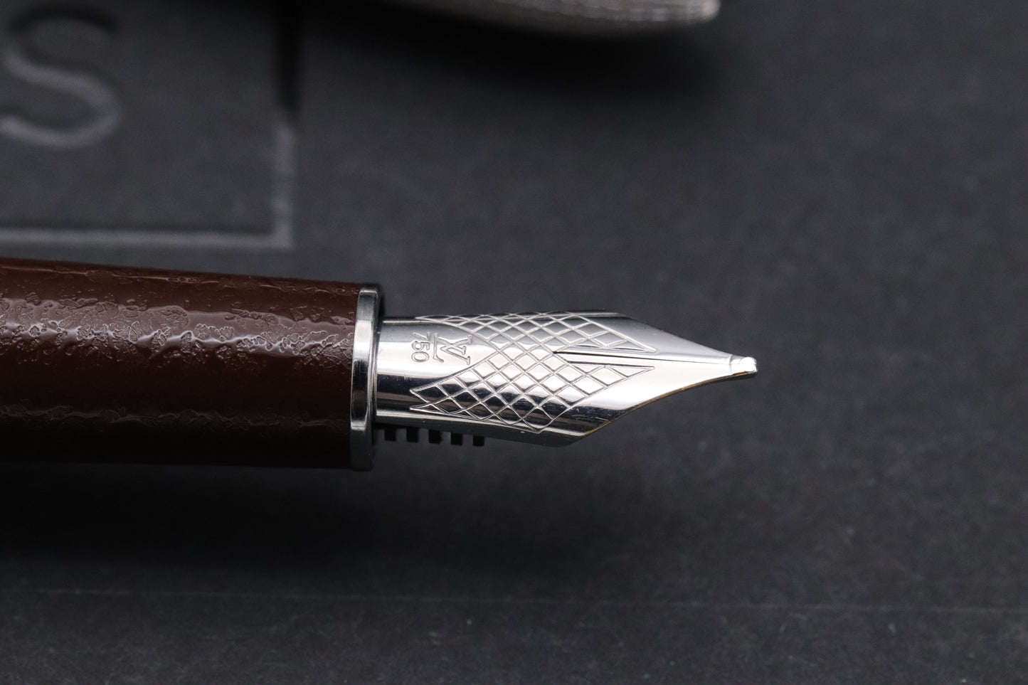 Louis Vuitton Doc Cuir Brown Leather Fountain Pen - Broad Nib