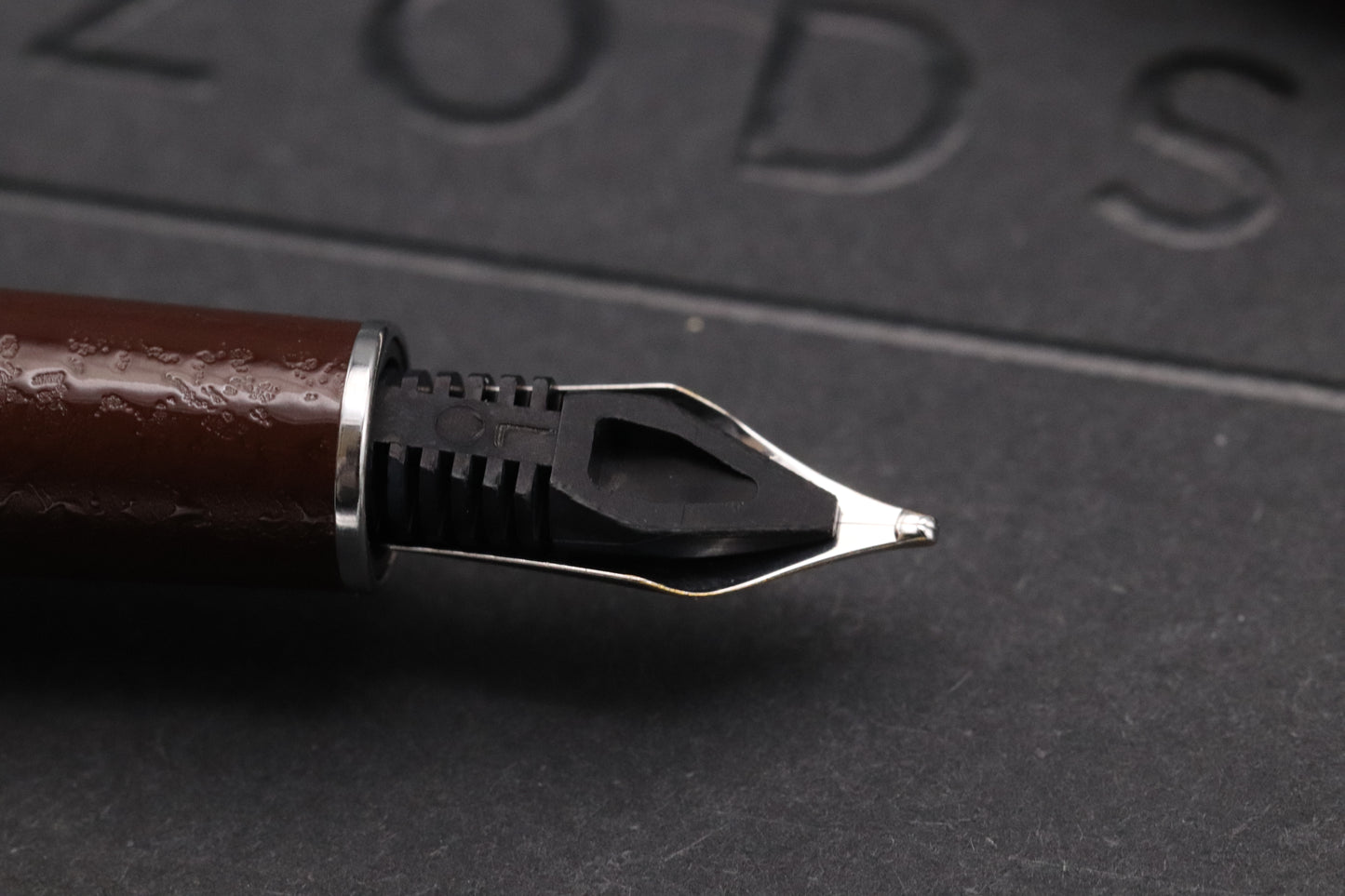 Louis Vuitton Doc Cuir Brown Leather Fountain Pen - Broad Nib
