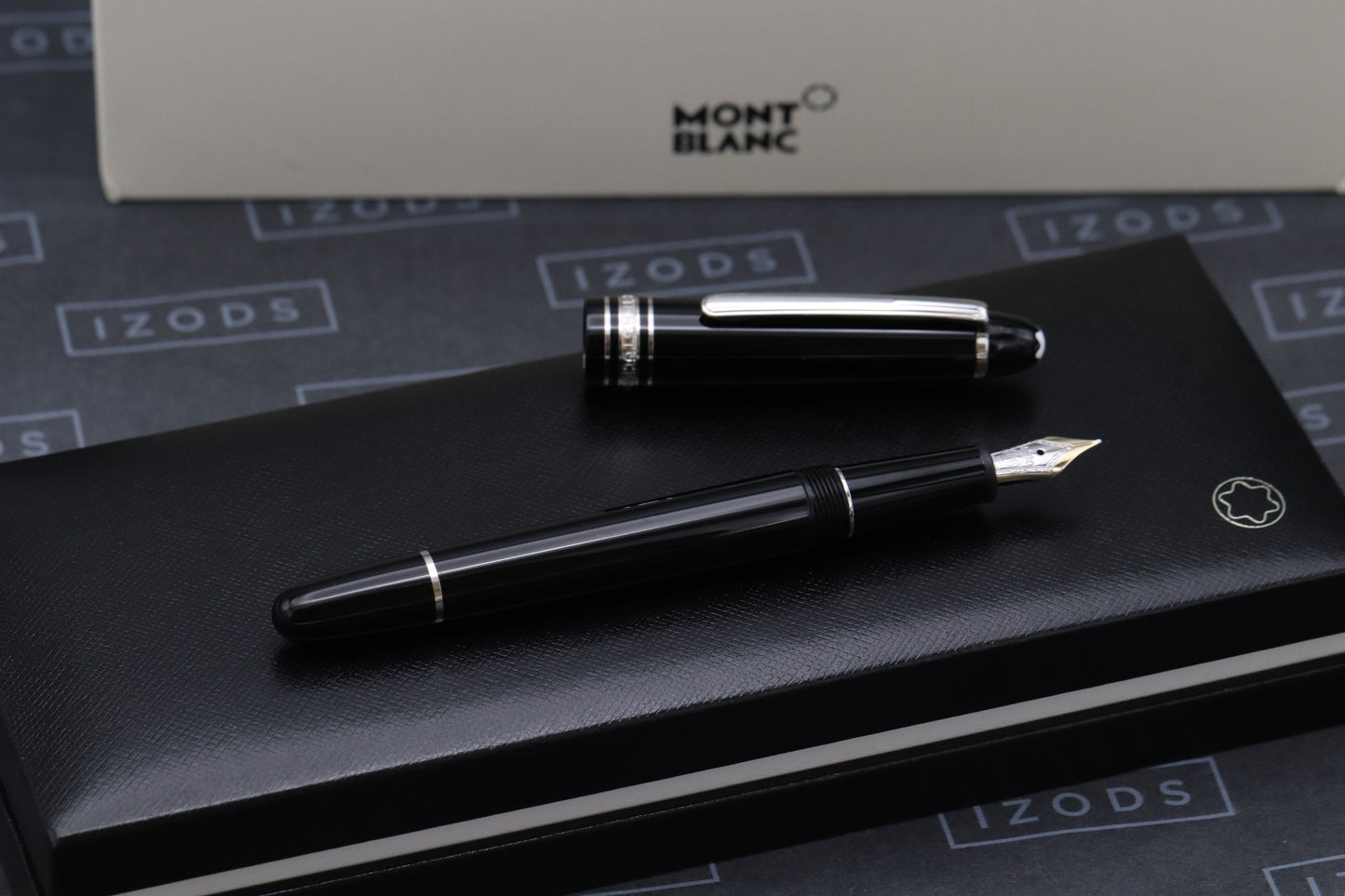 Montblanc Meisterstuck 145 Classique Platinum Coated Fountain Pen