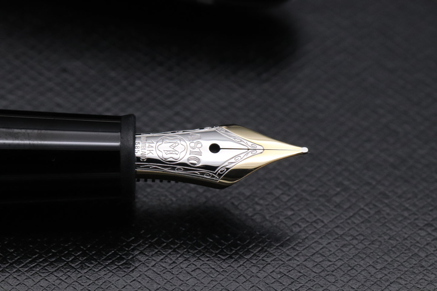 Montblanc Meisterstuck 145 Classique Platinum Coated Fountain Pen