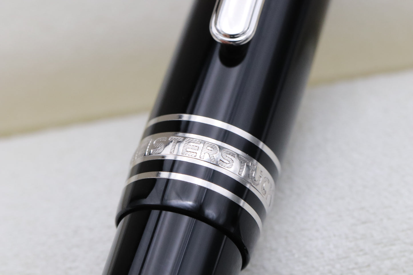 Montblanc Meisterstuck 145 Classique Platinum Coated Fountain Pen