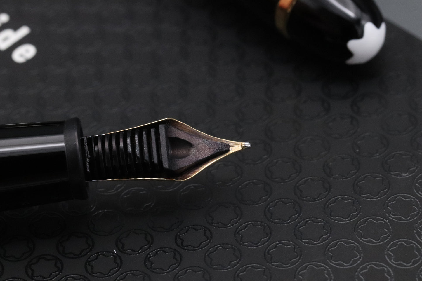 Montblanc Meisterstuck Chopin Classique Gold Line Fountain Pen