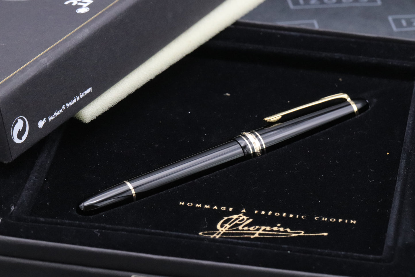 Montblanc Meisterstuck Chopin Classique Gold Line Fountain Pen