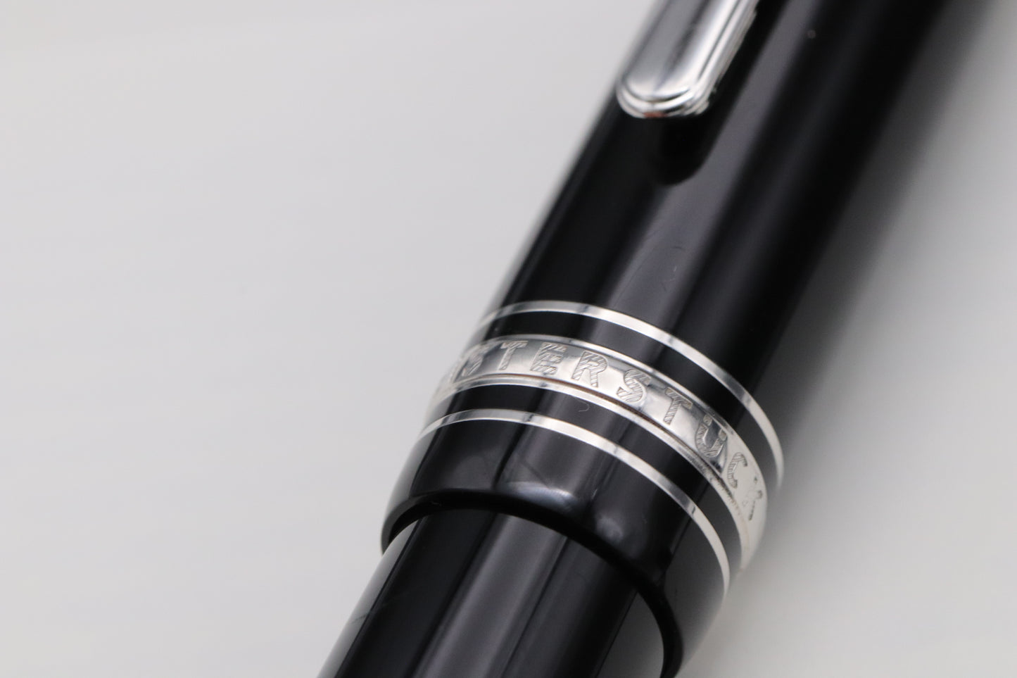 Montblanc Meisterstuck 162 LeGrand Platinum Coated Rollerball Pen