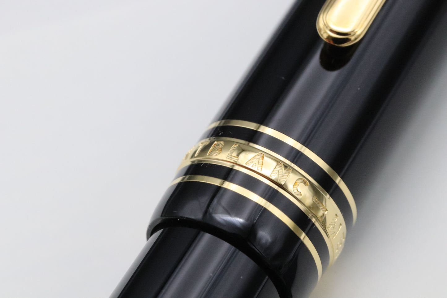 Montblanc Meisterstuck 146 LeGrand Gold-Coated Fountain Pen - Fine Nib